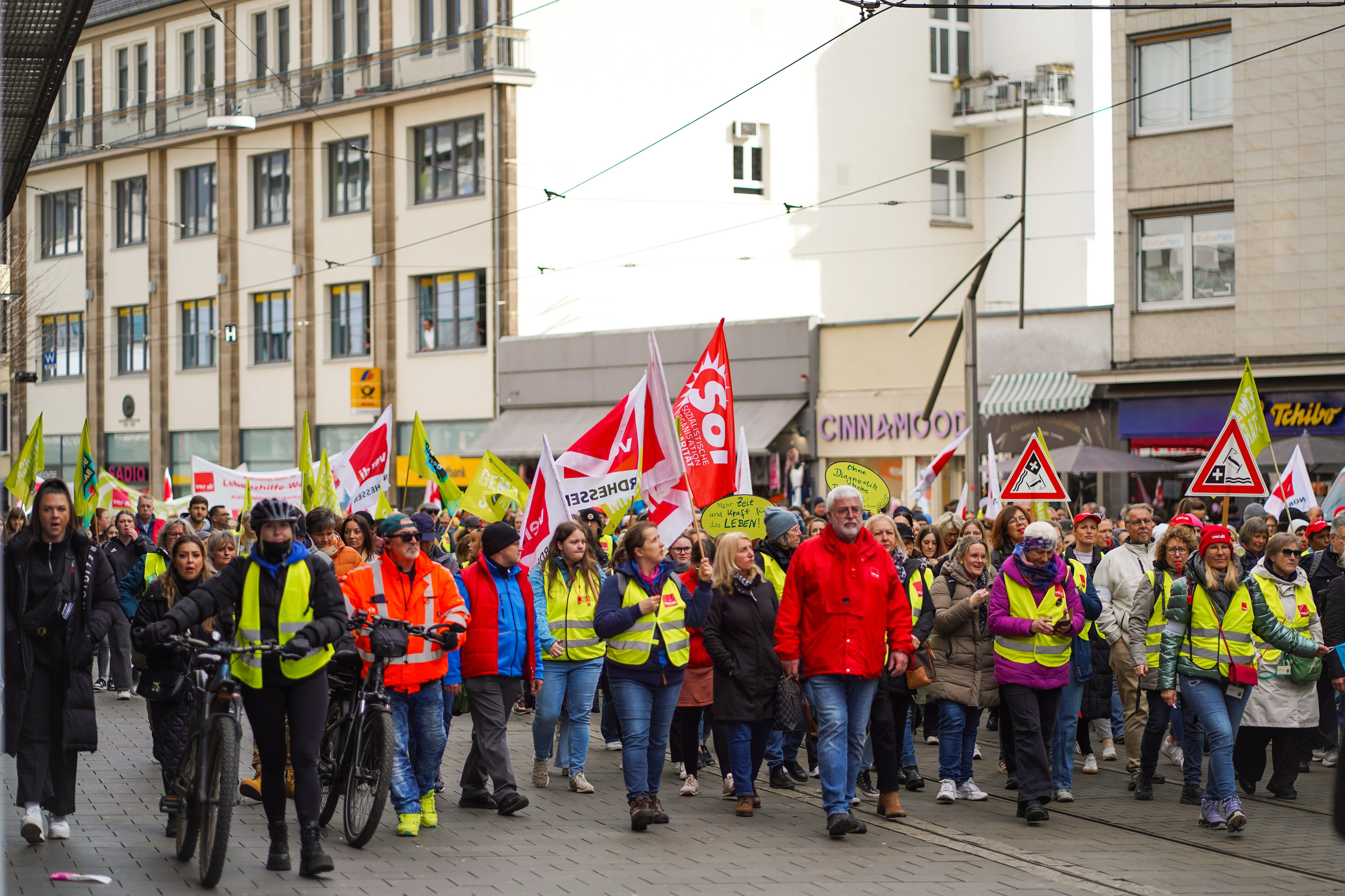 Öffentlicher Dienst: Forderungen voll durchsetzen!
